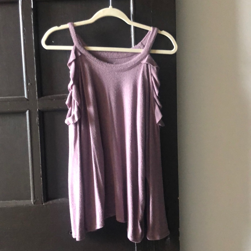 American eagle cold shoulder sweater/top